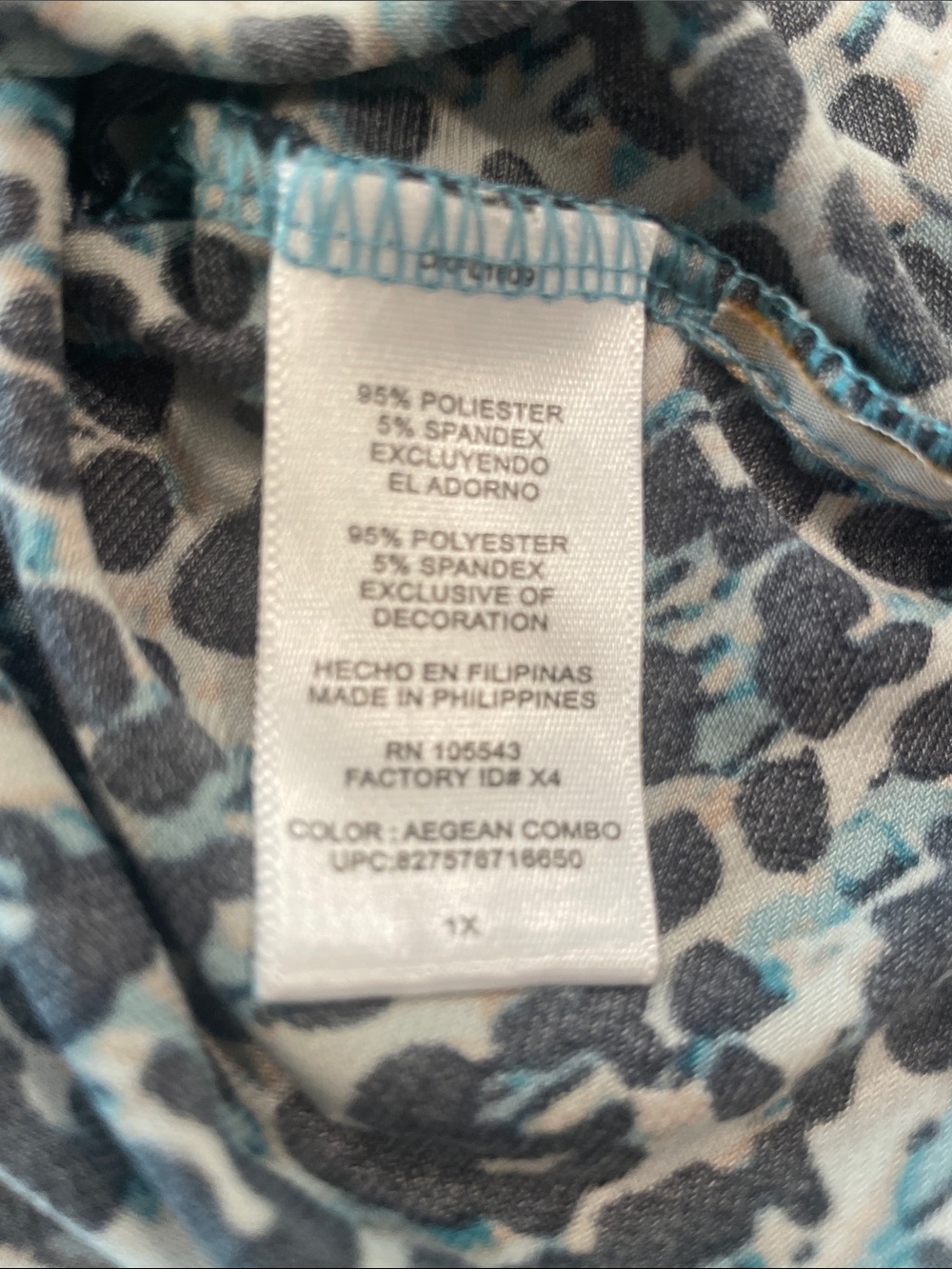 Daisy Fuentes 1X  Teal Black White Leopard-Print Wrap Pullover Top Preworn - Picture 8 of 13